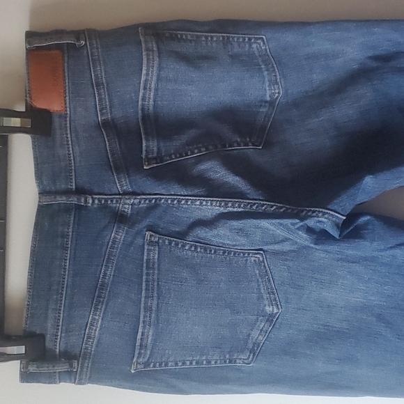 Express High Waist Crop - Picture 6 of 6